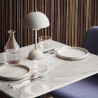 Lampe de table sans fil FlowerPot Matt White VP9 by Verner Panton - &Tradition