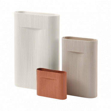 Vase RIDGE H.16,5 cm Off White - Muuto