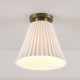 Plafonnier HECTOR PLEAT large en aluminium ou laiton - Original BTC